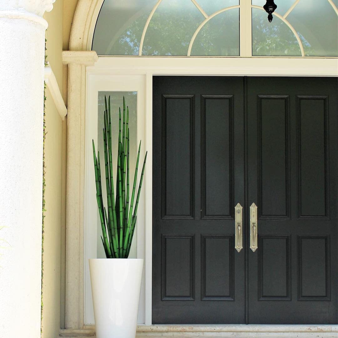 Césped Cobra (63″) con jardinera Belle M